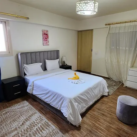 Midpoint Sea View - Families Only Apartment Alexandria Room photo