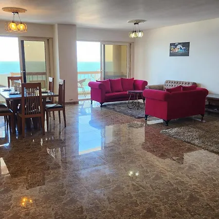 Midpoint Sea View - Families Only Apartment Alexandria Room photo