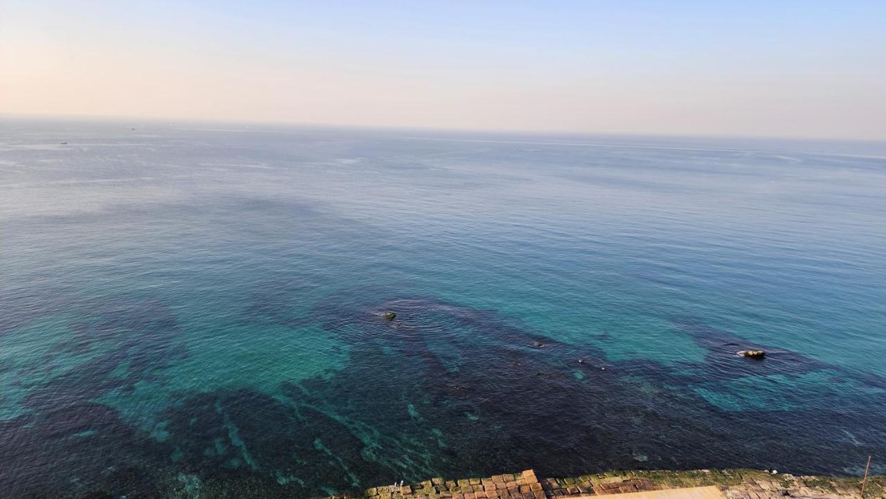 Midpoint Sea View - Families Only Apartment *