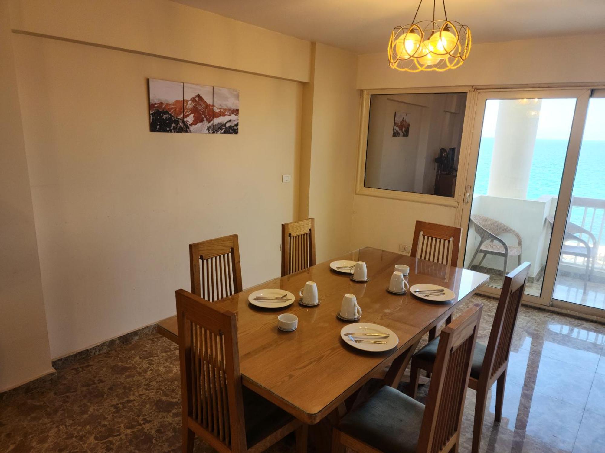 Midpoint Sea View - Families Only * Alexandria