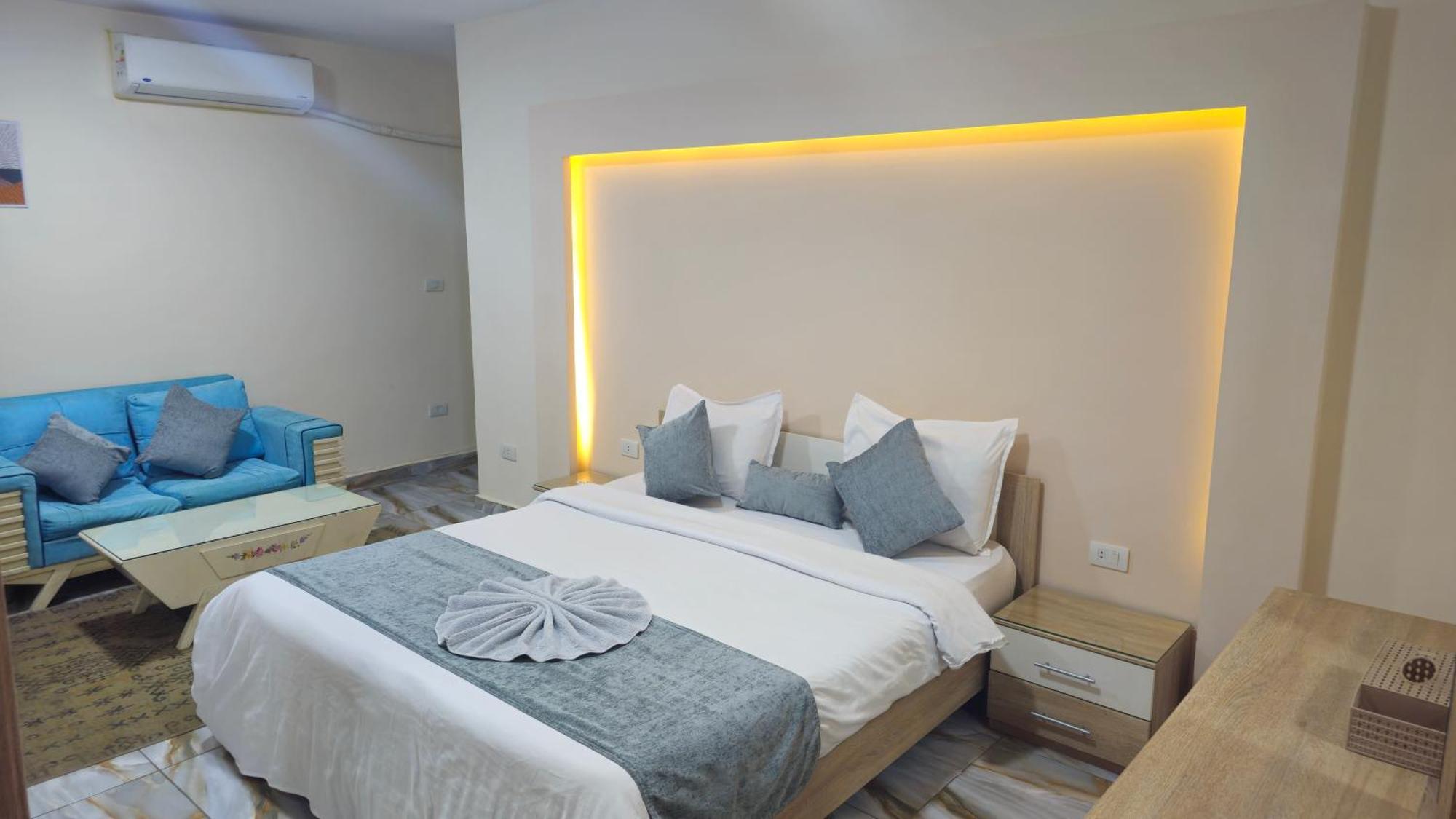 Apartment Midpoint Sea View - Families Only